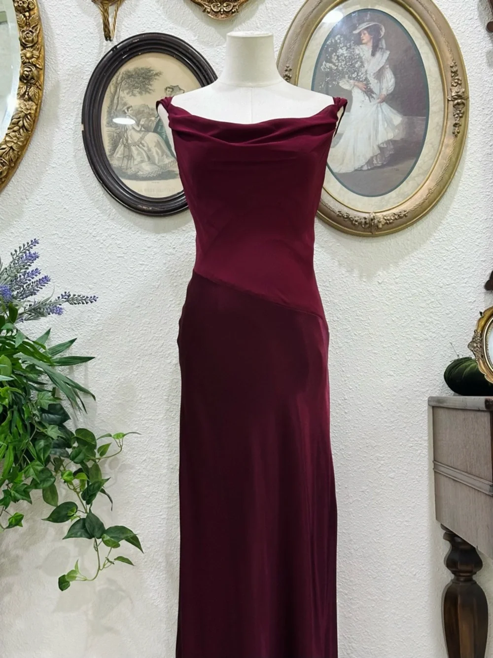 Windsor Off-Shoulder Burgundy Maxi Dress - Picture 6 of 13